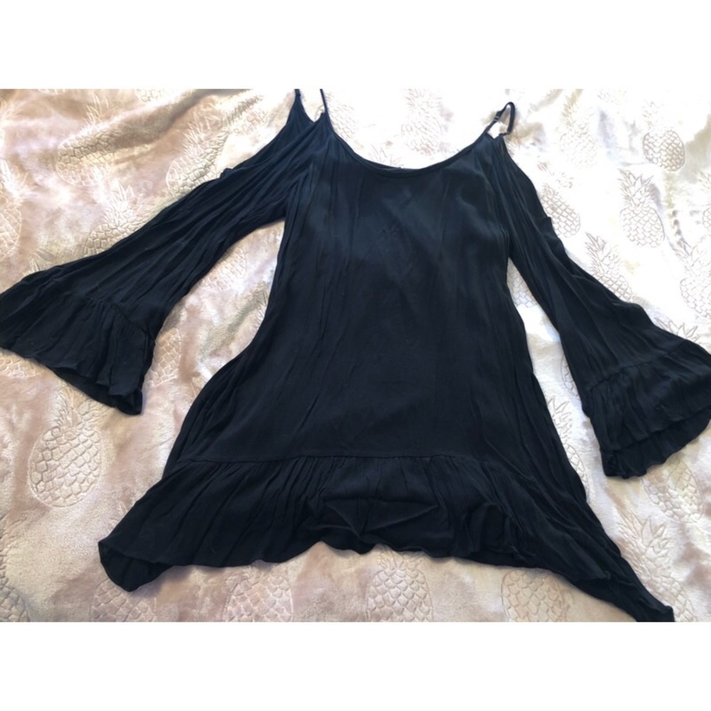 Lulu’s Bell Sleeve Cold Shoulder Dress